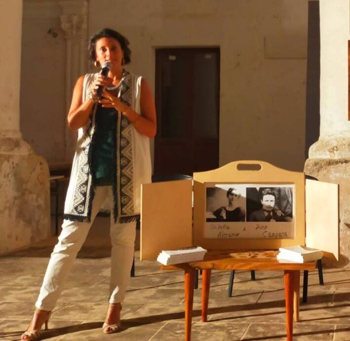 Paola Bisconti e il suo teatro di legno