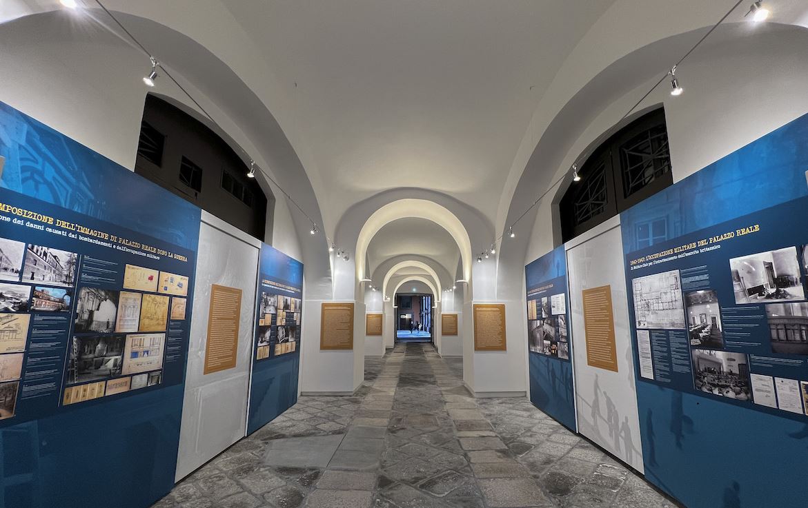Napoli, a Palazzo Reale una mostra inaugura l'Androne delle Carrozze - AgenziaCult
