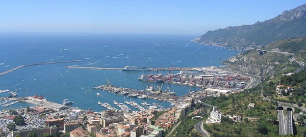 Il porto di Salerno – Info rotte e compagnie