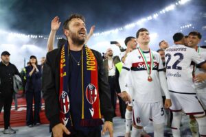 cesare cremonini festeggia la coppa italia