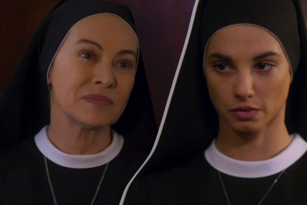 Elena Sofia Ricci e Francesca Chillemi in Che Dio Ci Aiuti